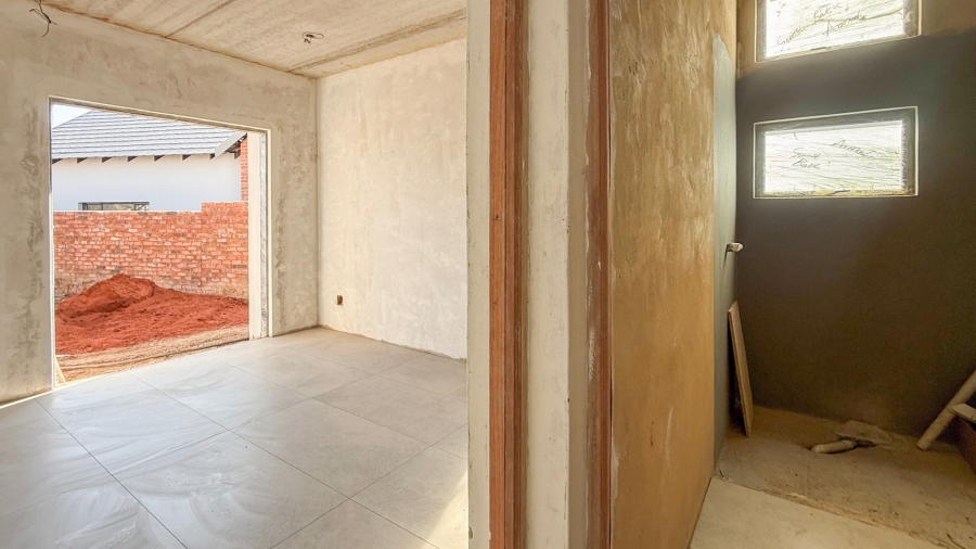 4 Bedroom Property for Sale in Landsmeer Residential Estate North West